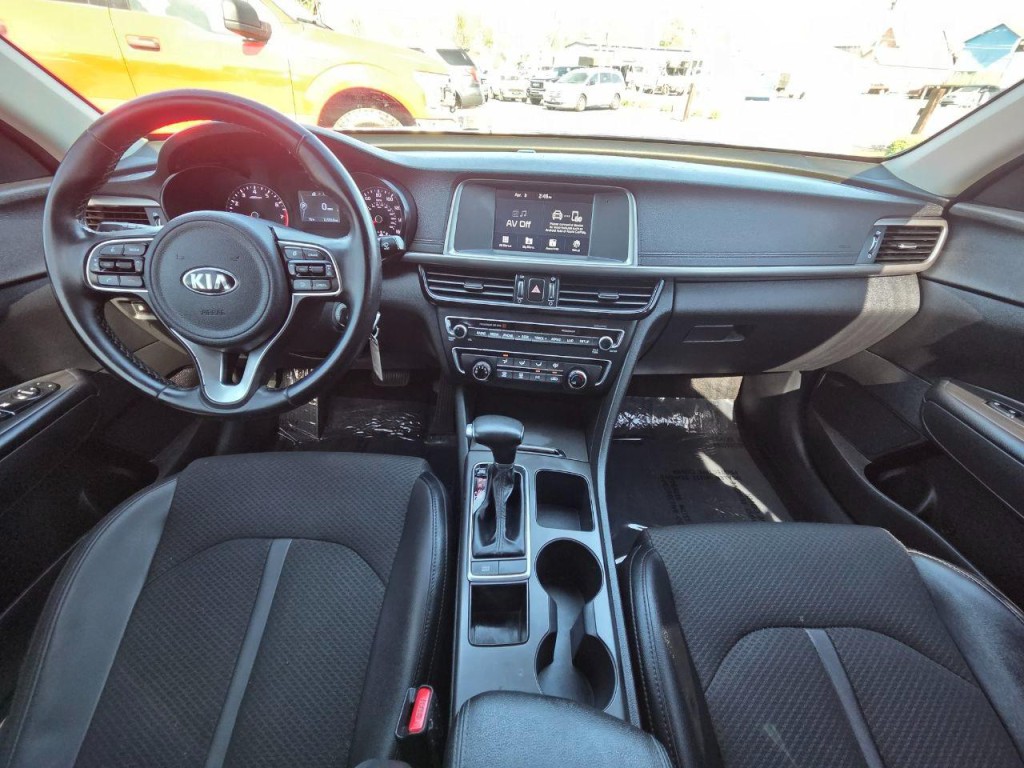 2018 Kia Optima Image 18