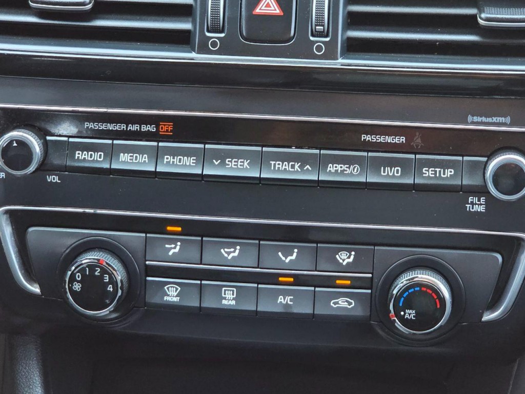 2018 Kia Optima Image 20