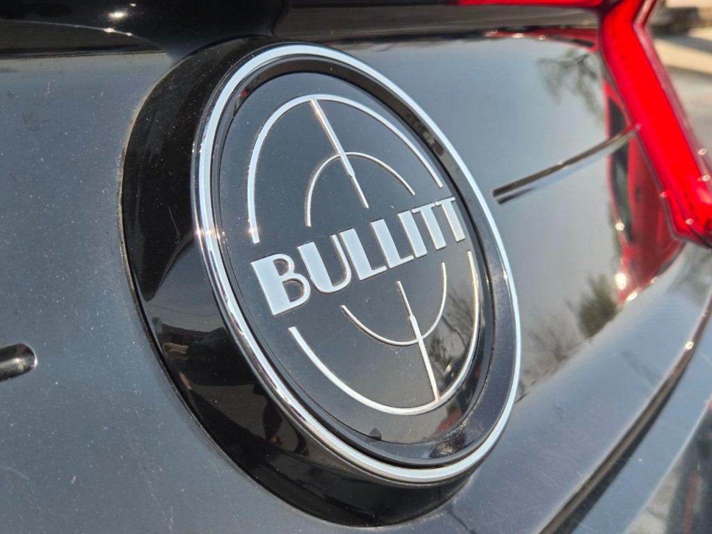 2019 Ford Mustang Image 9