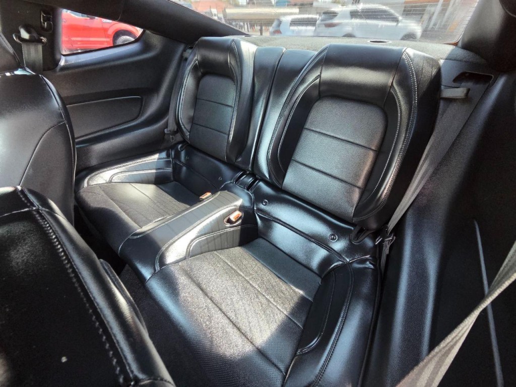 2019 Ford Mustang Image 13