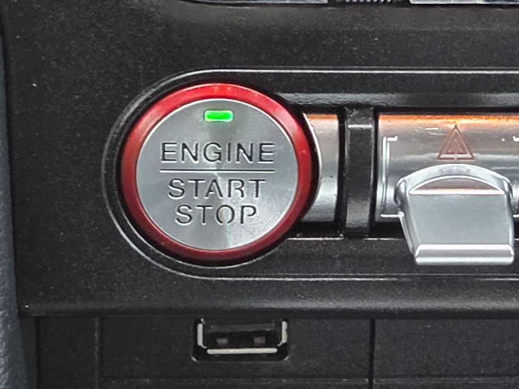 2019 Ford Mustang Image 24