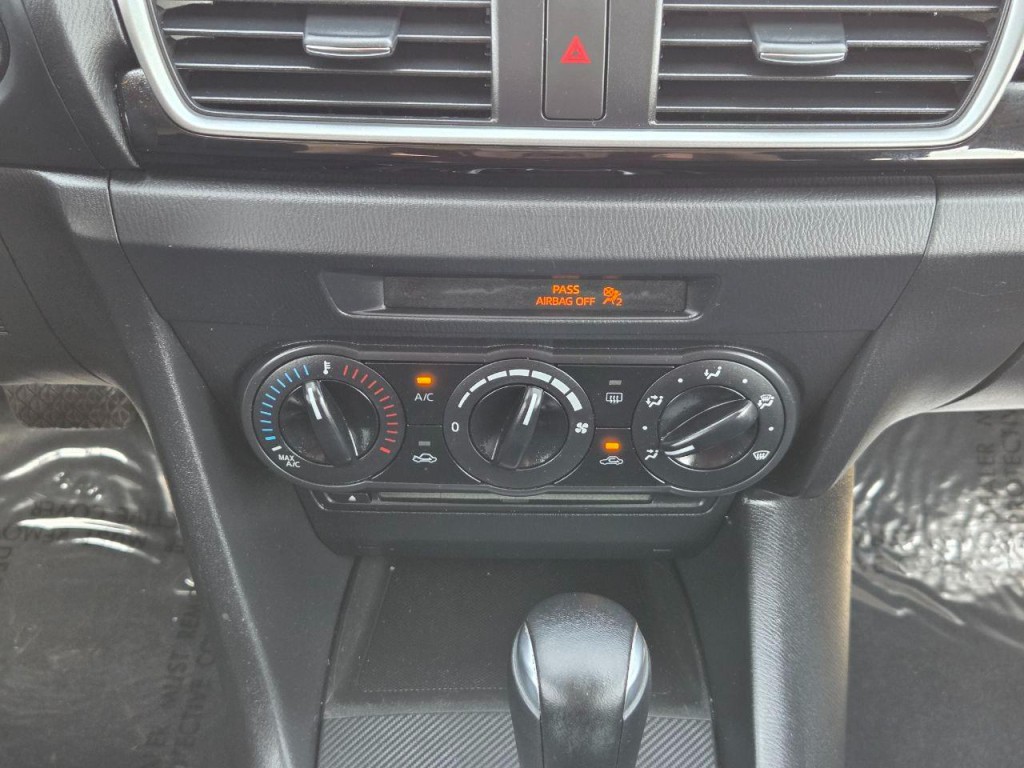 2014 Mazda Mazda3 Image 22