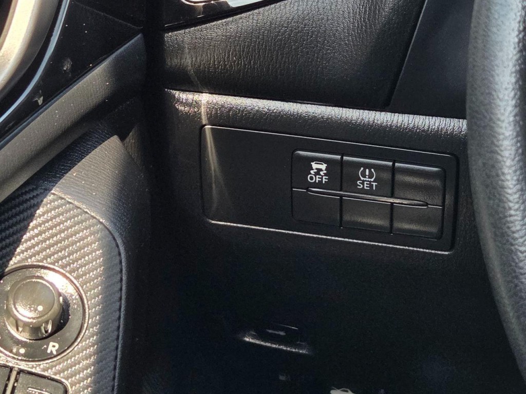 2014 Mazda Mazda3 Image 28