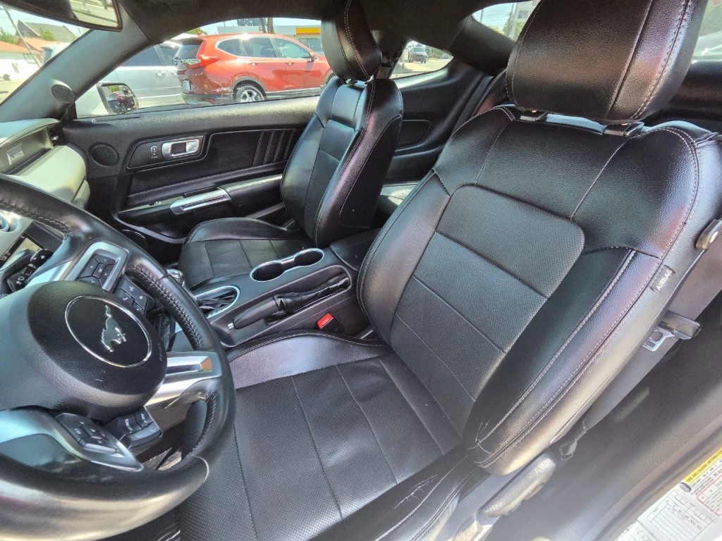 2019 Ford Mustang Image 10