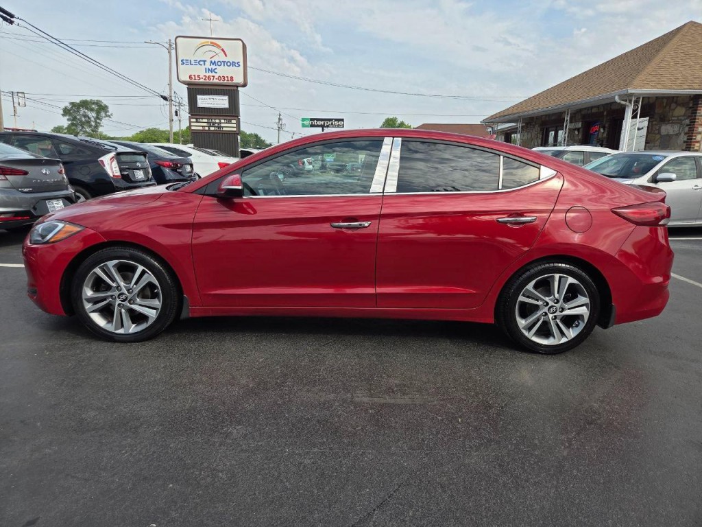 2017 Hyundai Elantra Image 3