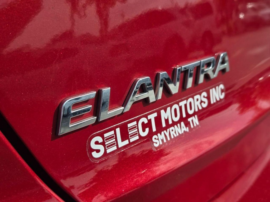 2017 Hyundai Elantra Image 10