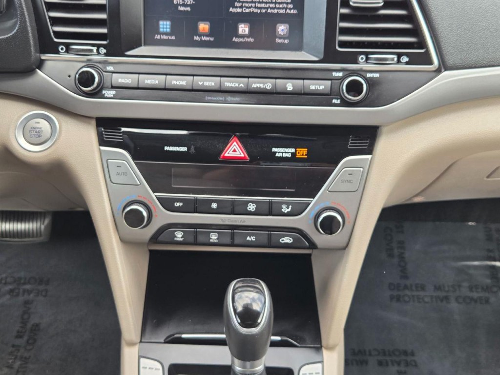 2017 Hyundai Elantra Image 22