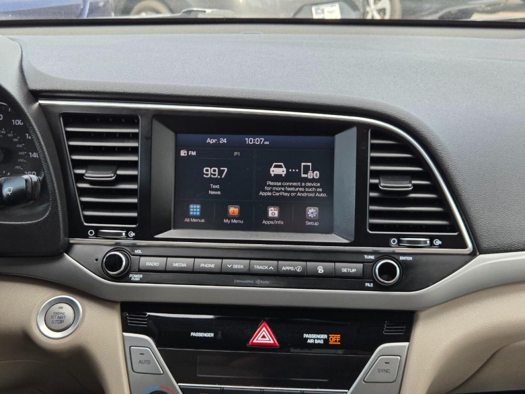 2017 Hyundai Elantra Image 23