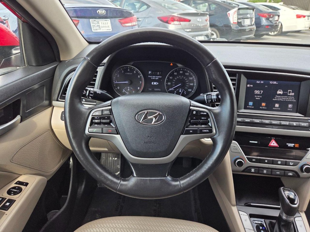 2017 Hyundai Elantra Image 24