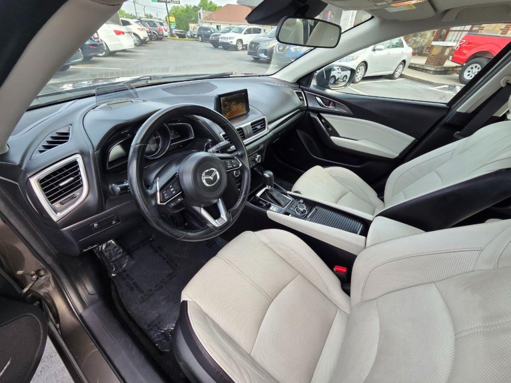 2017 Mazda Mazda3 Image 12