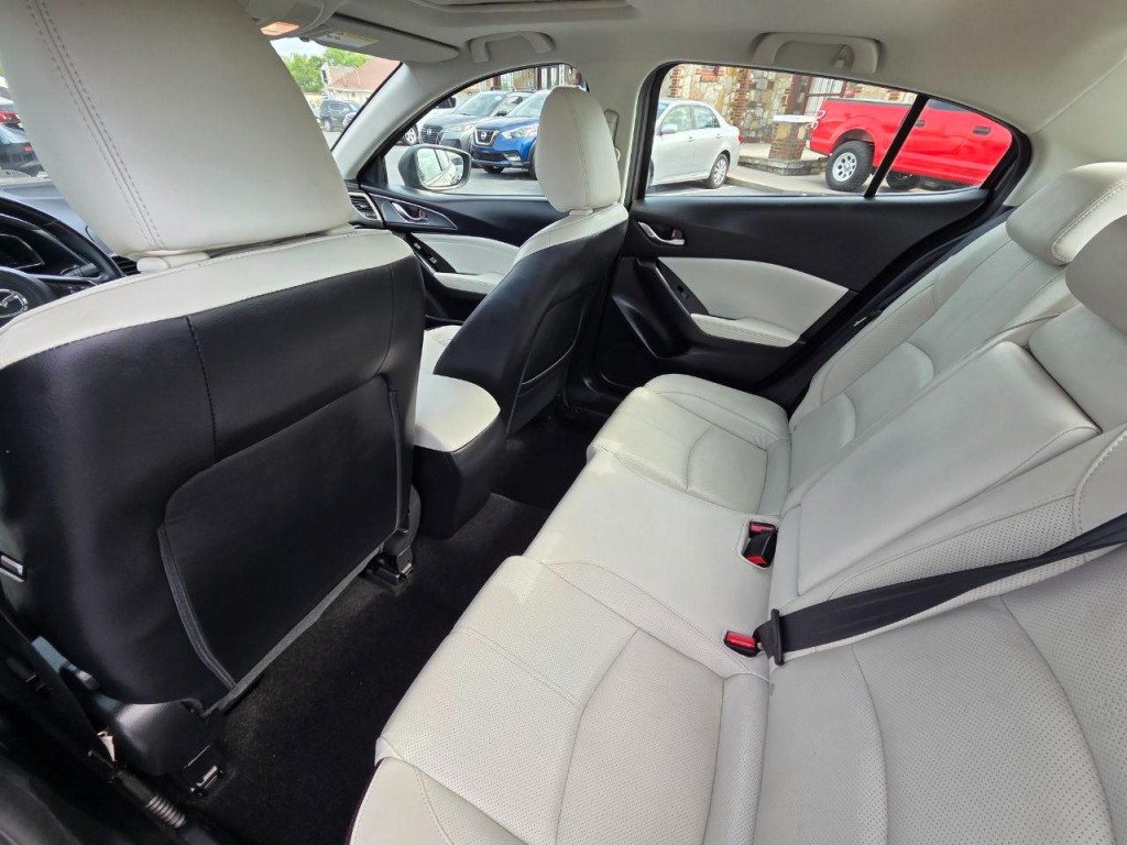 2017 Mazda Mazda3 Image 14