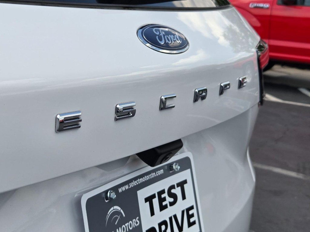 2021 Ford Escape Image 8