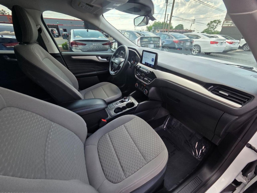2021 Ford Escape Image 19