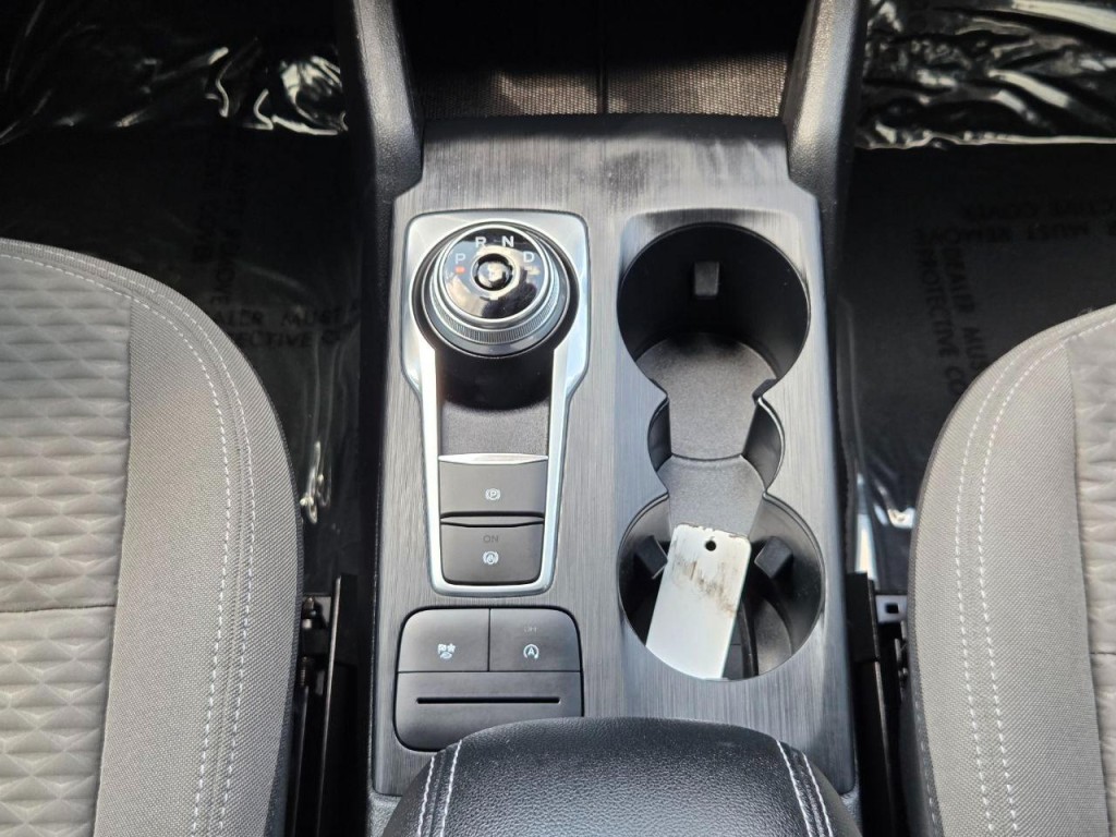 2021 Ford Escape Image 24