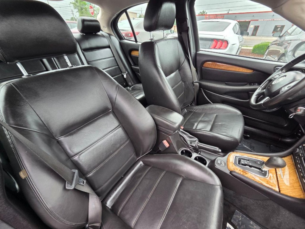 2005 Jaguar X-TYPE Image 18