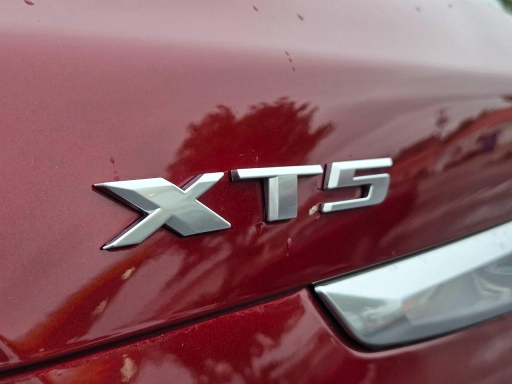 2017 Cadillac XT5 Image 8