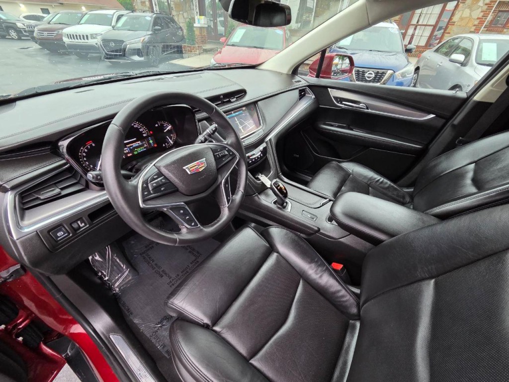2017 Cadillac XT5 Image 12