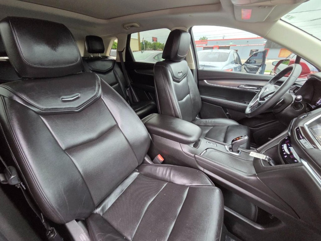 2017 Cadillac XT5 Image 18