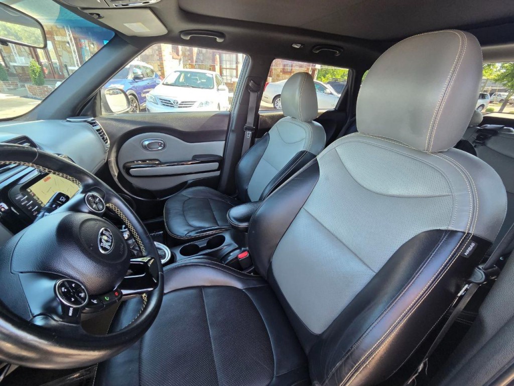 2015 Kia Soul Image 12