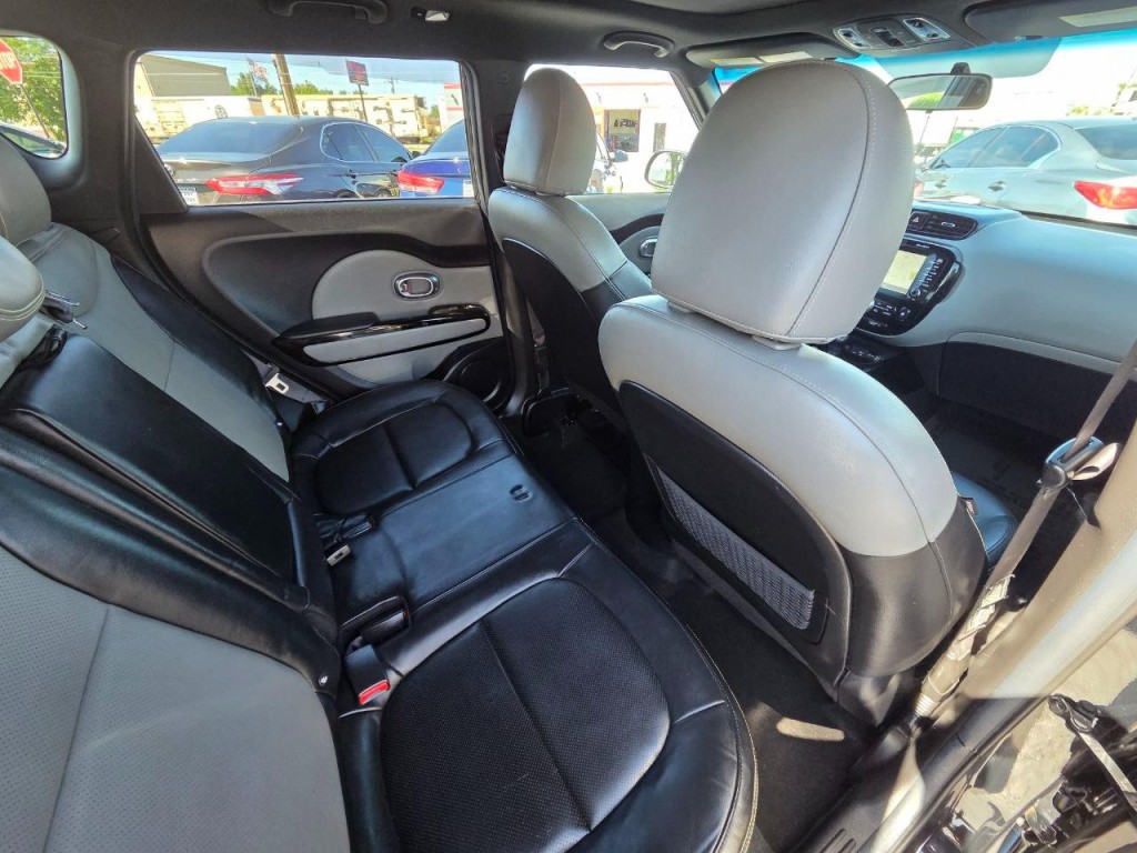 2015 Kia Soul Image 15