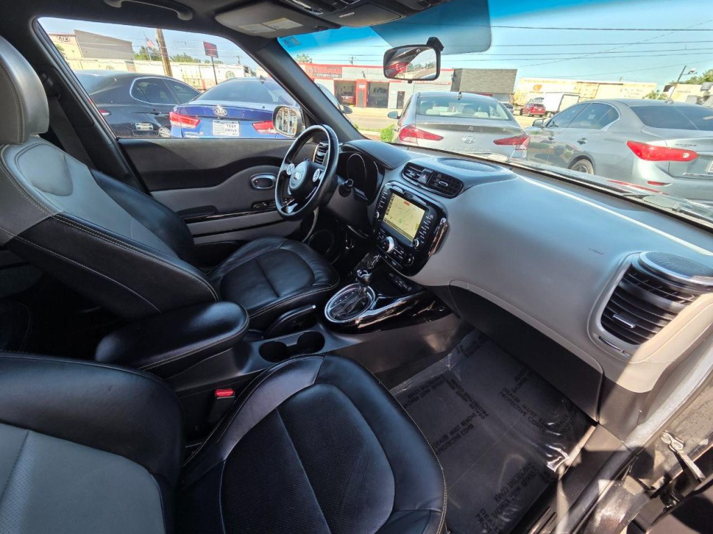 2015 Kia Soul Image 17