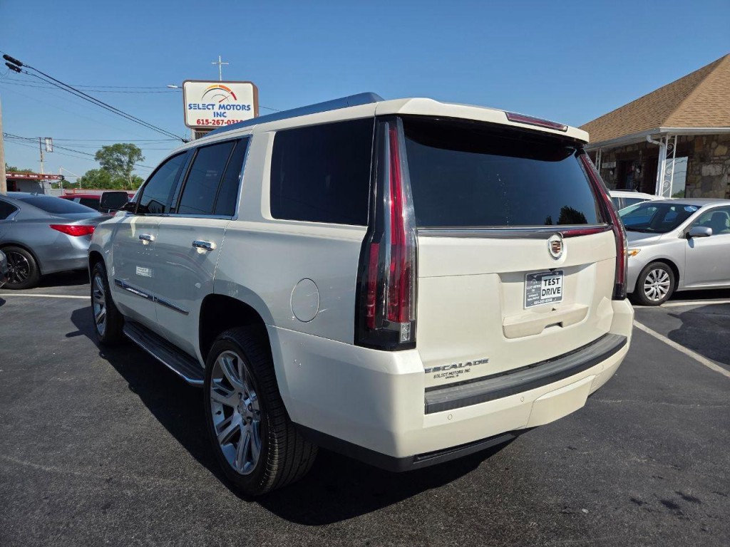 2015 Cadillac Escalade Image 4
