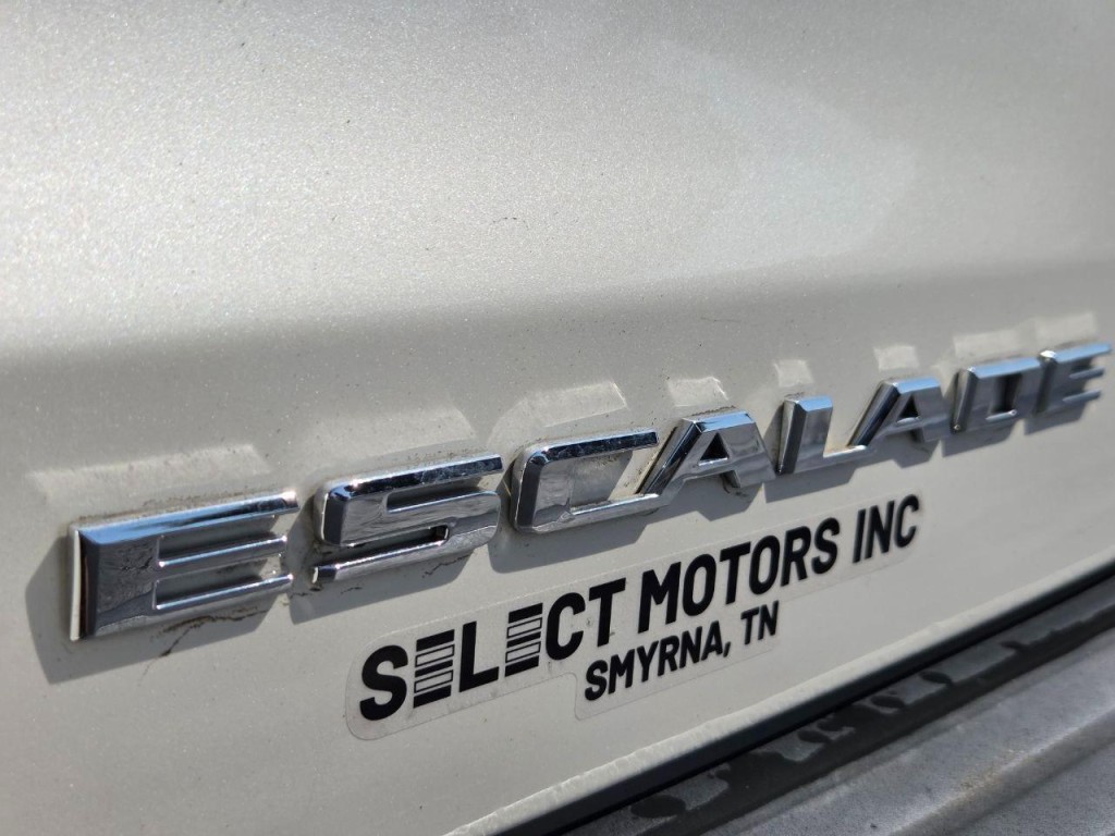 2015 Cadillac Escalade Image 9