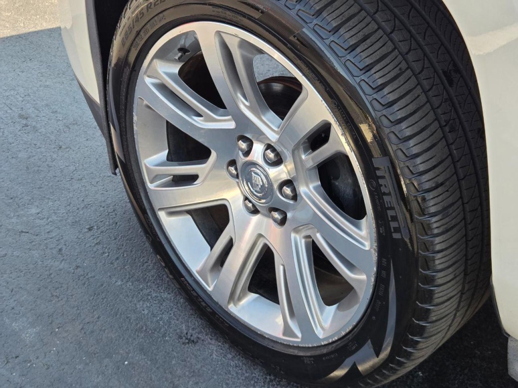 2015 Cadillac Escalade Image 10