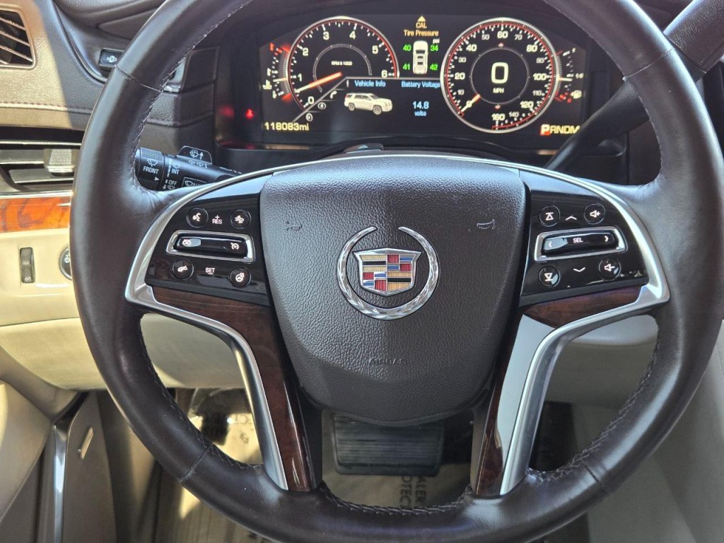 2015 Cadillac Escalade Image 26