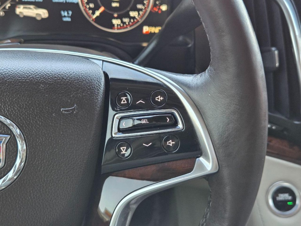 2015 Cadillac Escalade Image 27