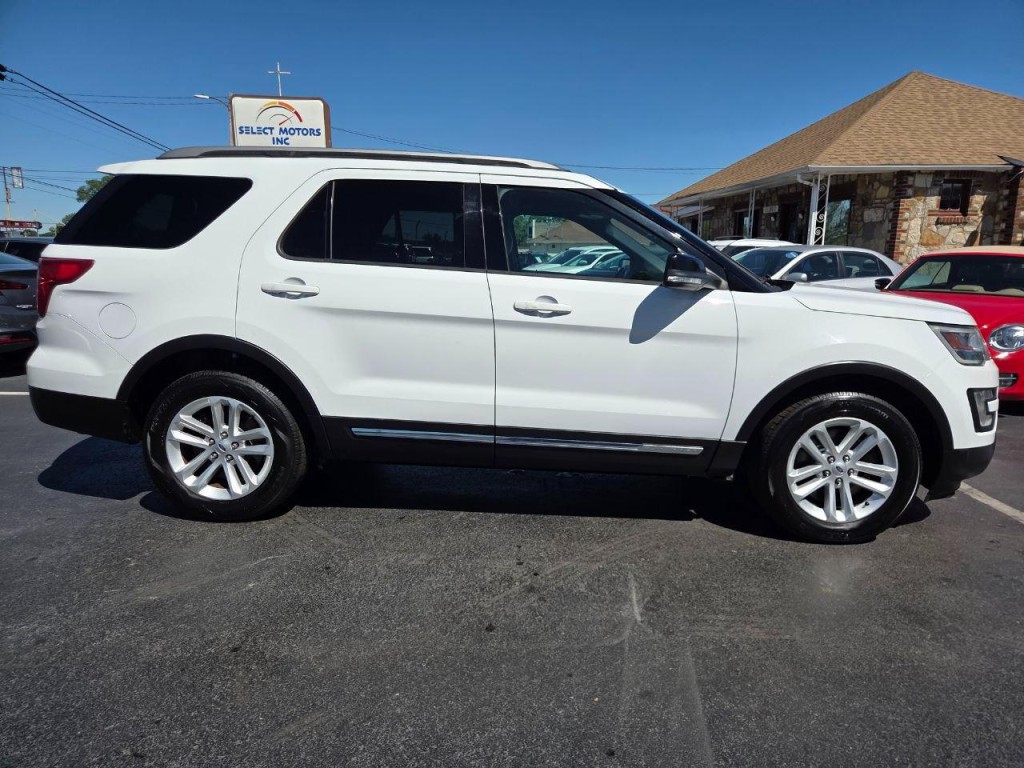 2017 Ford Explorer Image 6