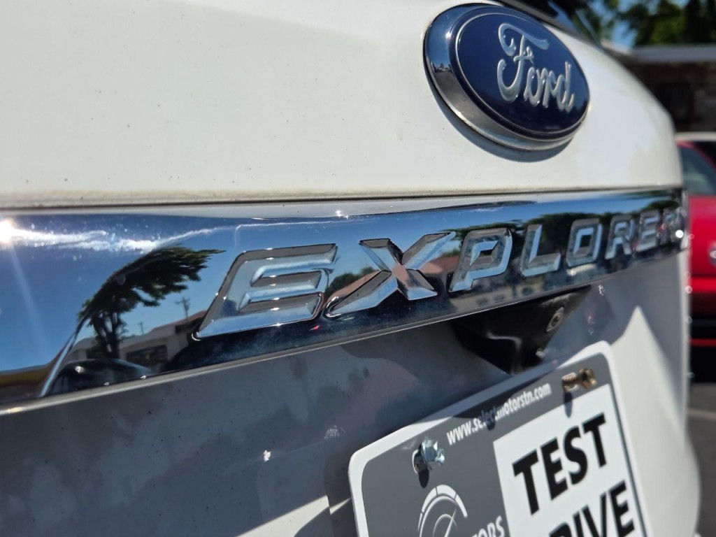 2017 Ford Explorer Image 10