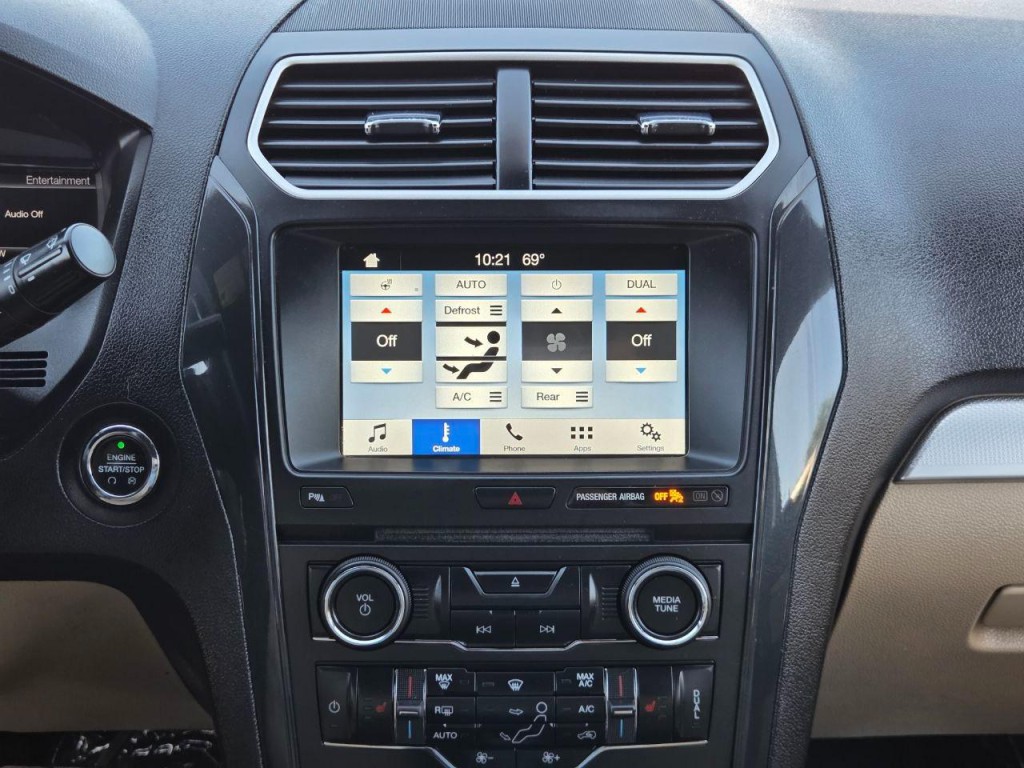 2017 Ford Explorer Image 23