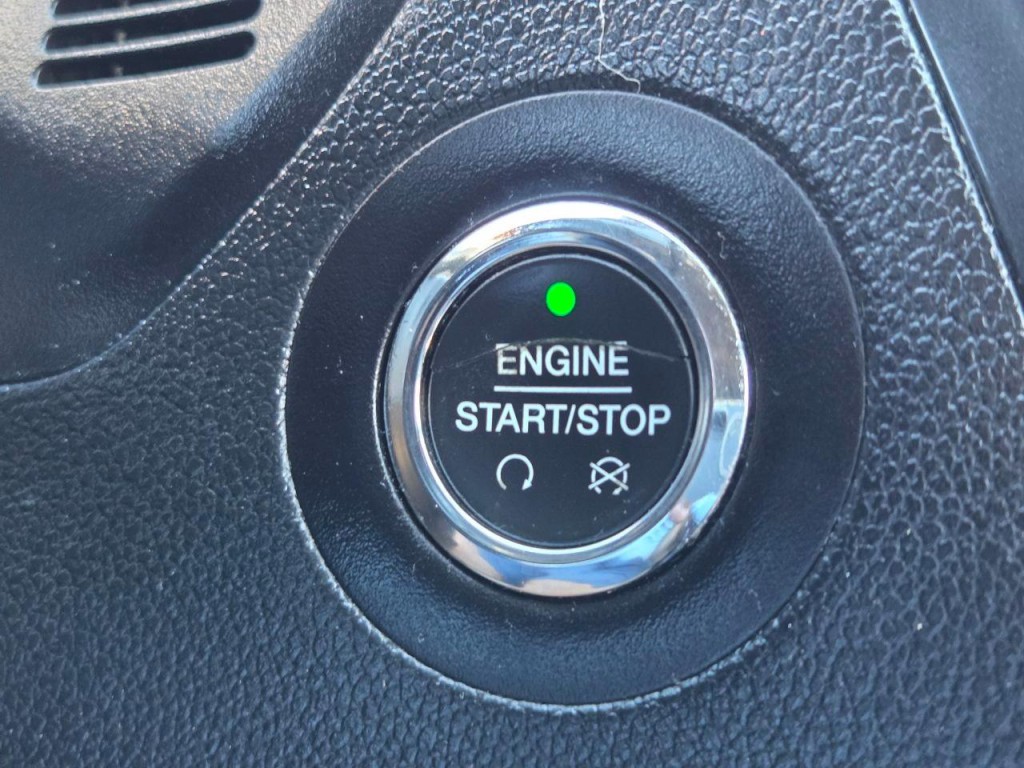 2017 Ford Explorer Image 30