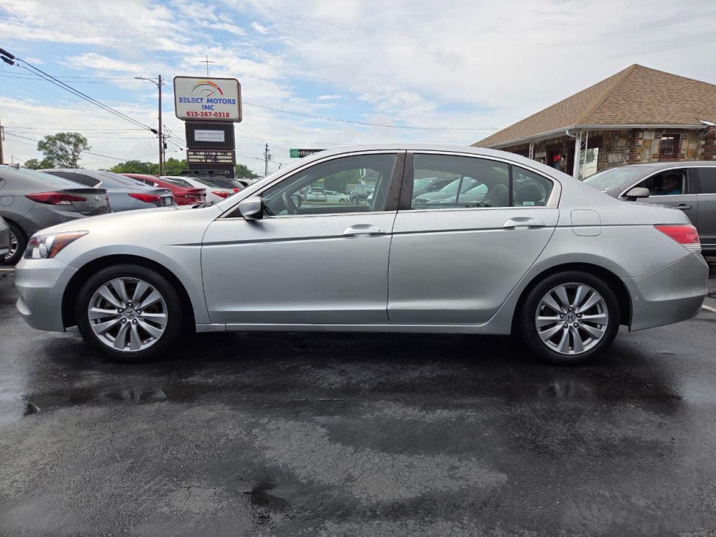 2011 Honda Accord Image 3