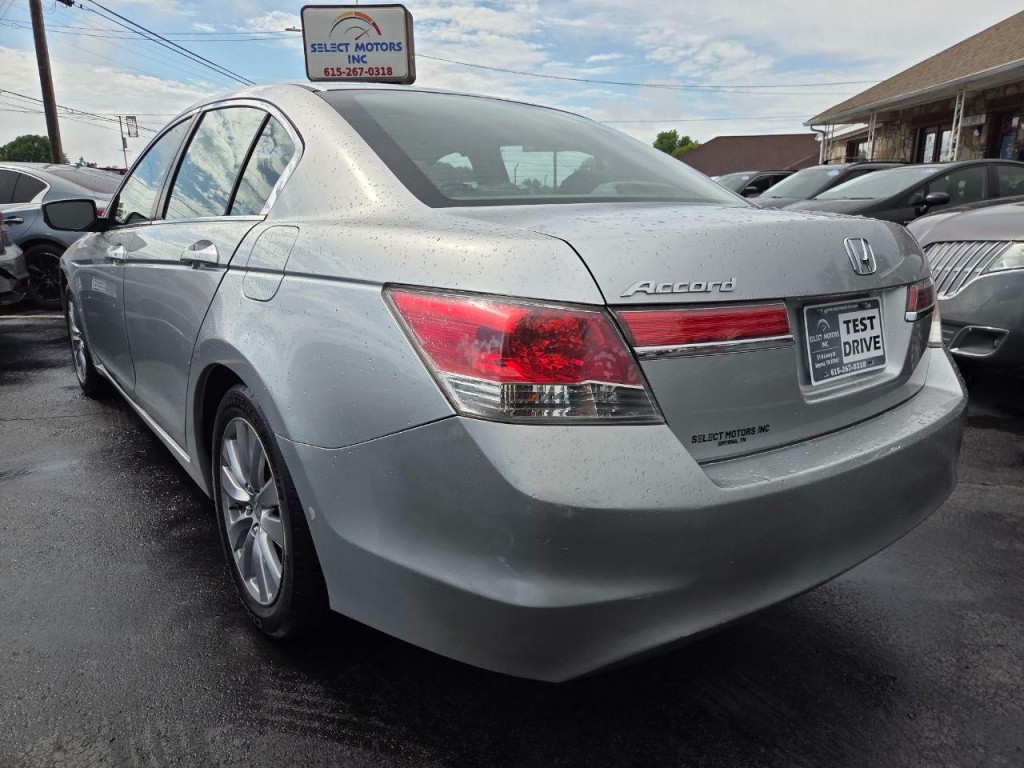 2011 Honda Accord Image 4