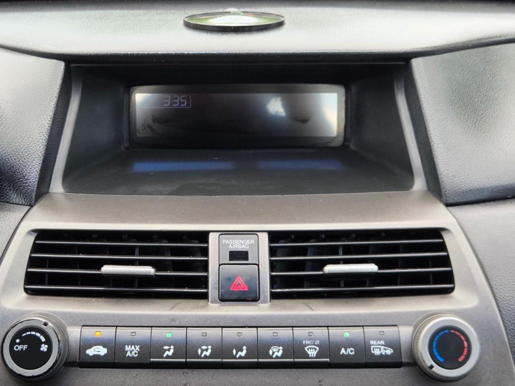 2011 Honda Accord Image 20