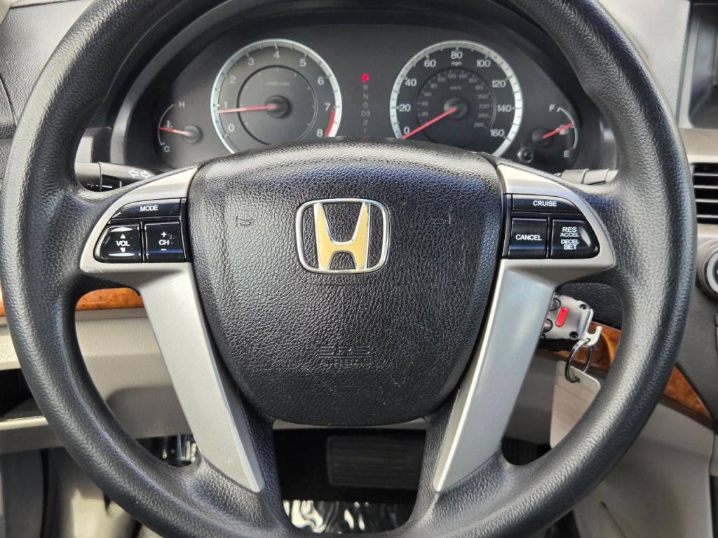 2011 Honda Accord Image 25