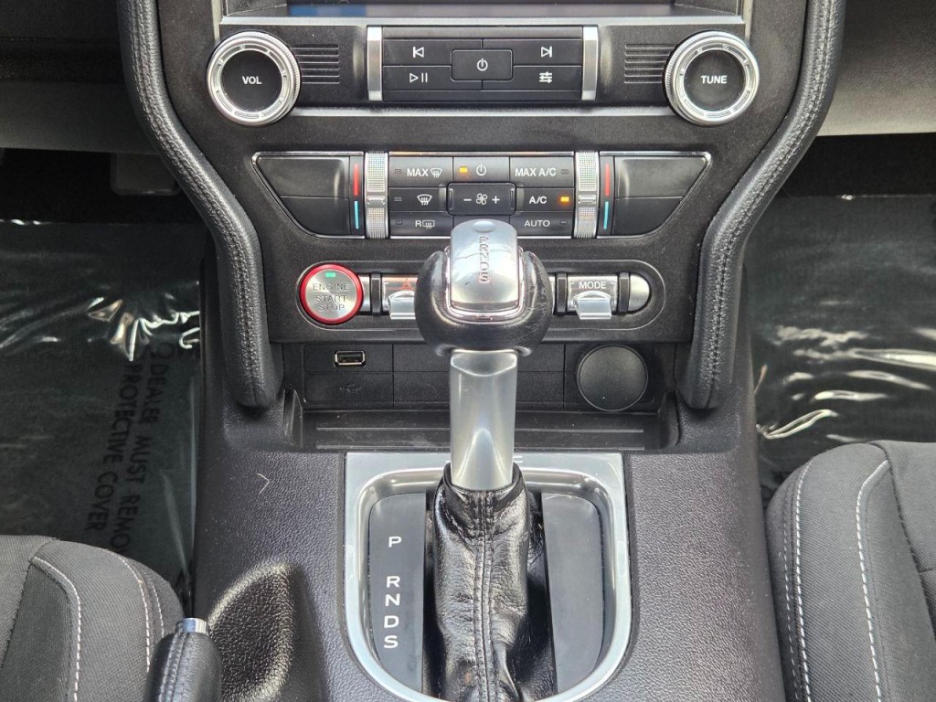 2019 Ford Mustang Image 18