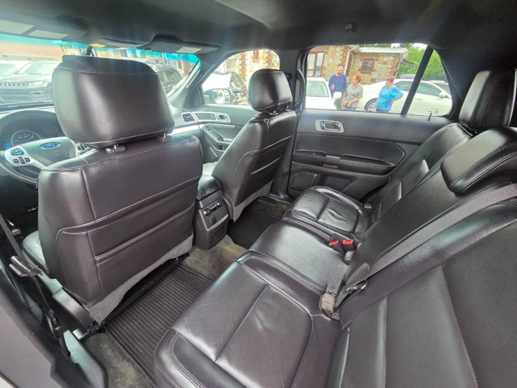 2014 Ford Explorer Image 14