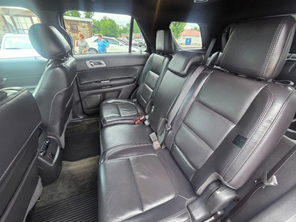 2014 Ford Explorer Image 15