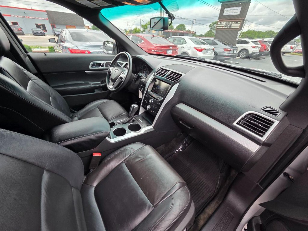 2014 Ford Explorer Image 20