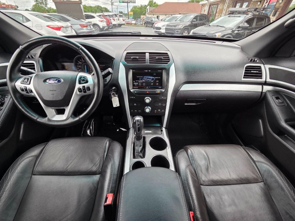 2014 Ford Explorer Image 22