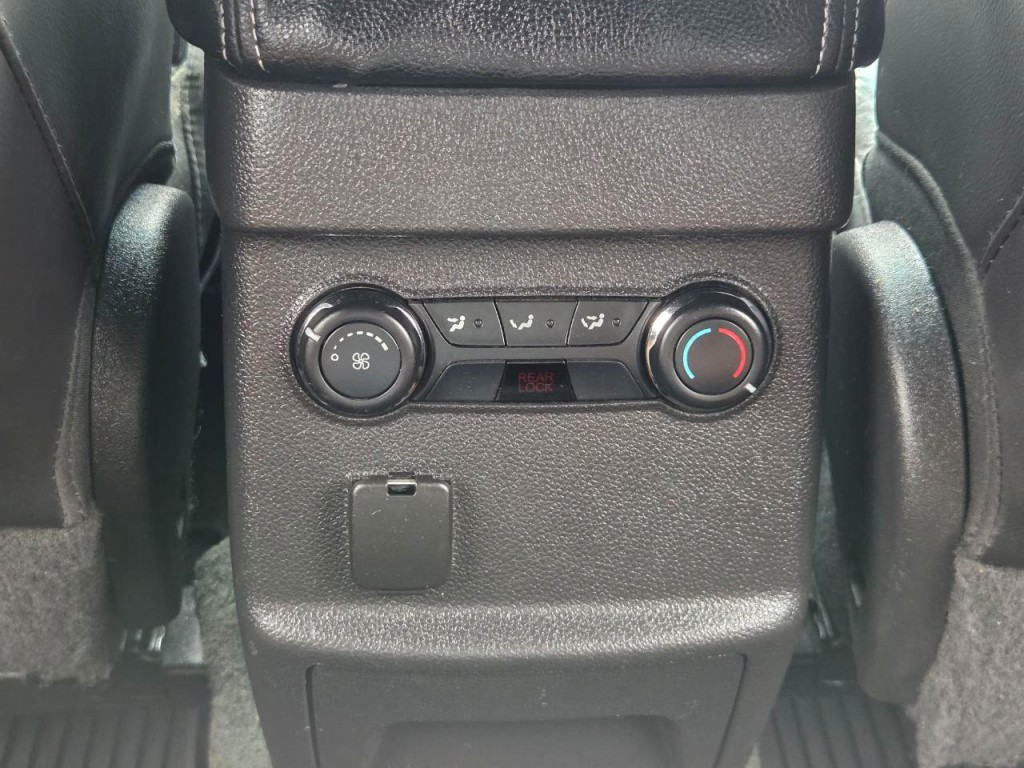 2014 Ford Explorer Image 25