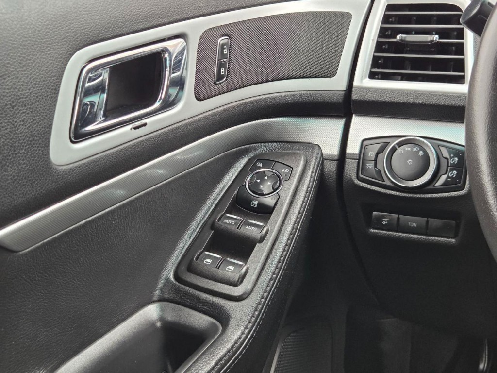 2014 Ford Explorer Image 27
