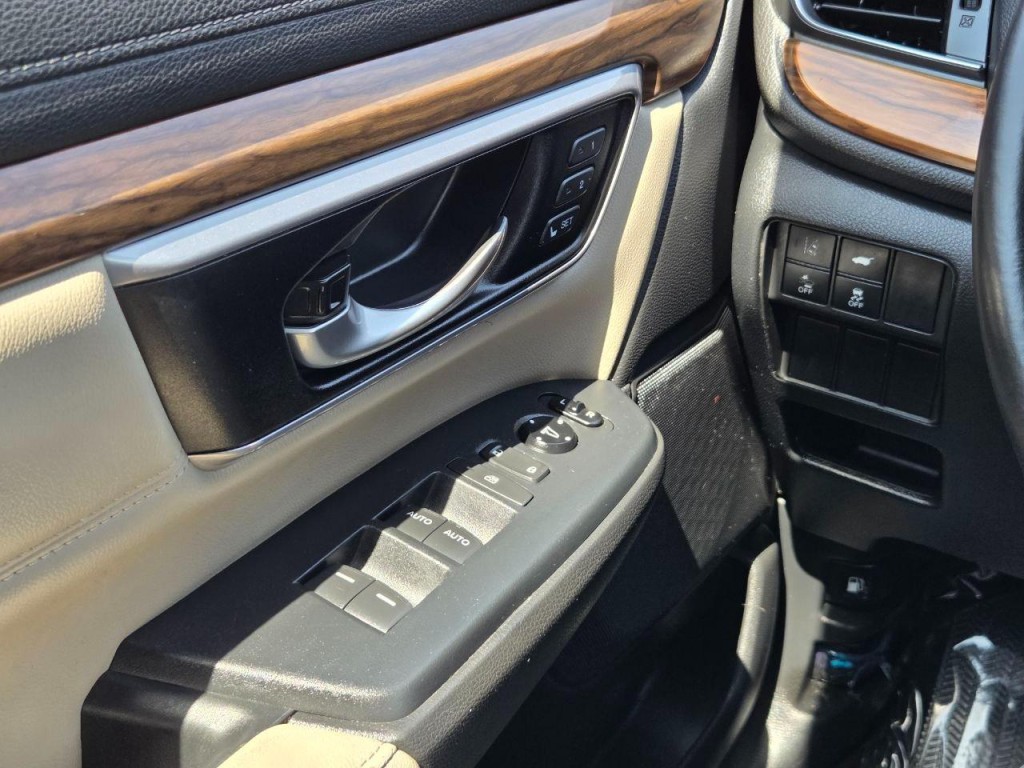 2017 Honda CR-V Image 29