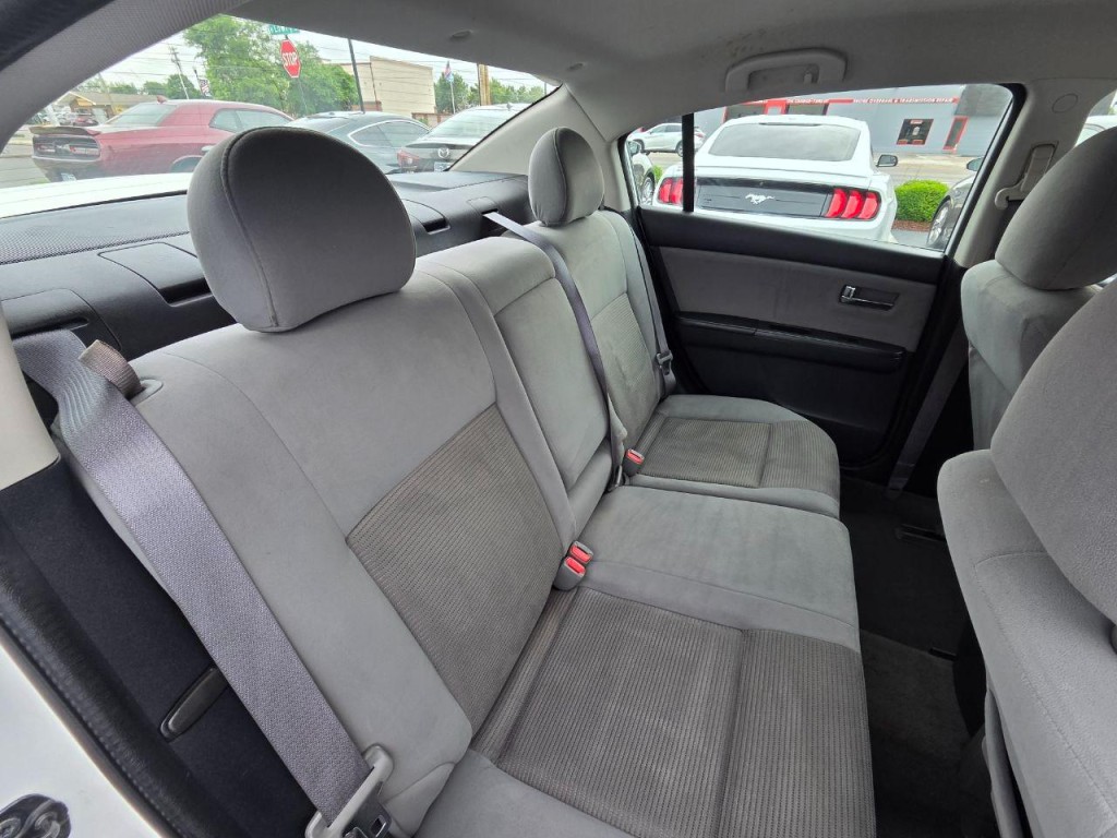 2012 Nissan Sentra Image 17