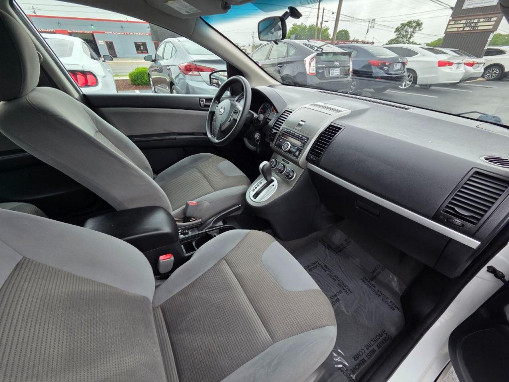 2012 Nissan Sentra Image 18