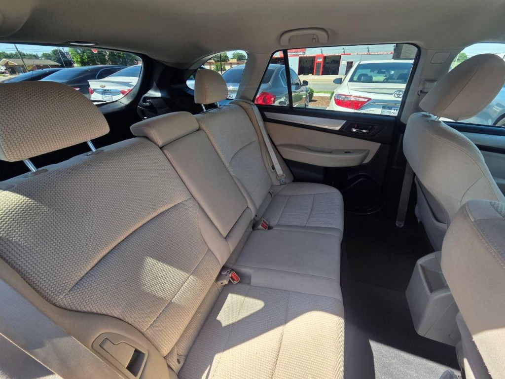 2017 Subaru Outback Image 17