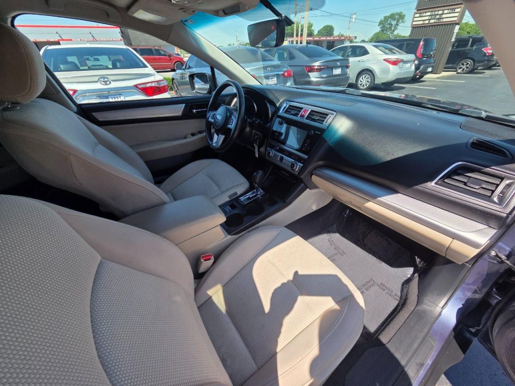 2017 Subaru Outback Image 18